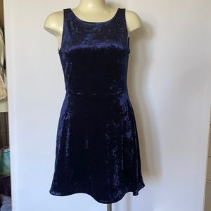 H&M blue faux velvet dress size 8